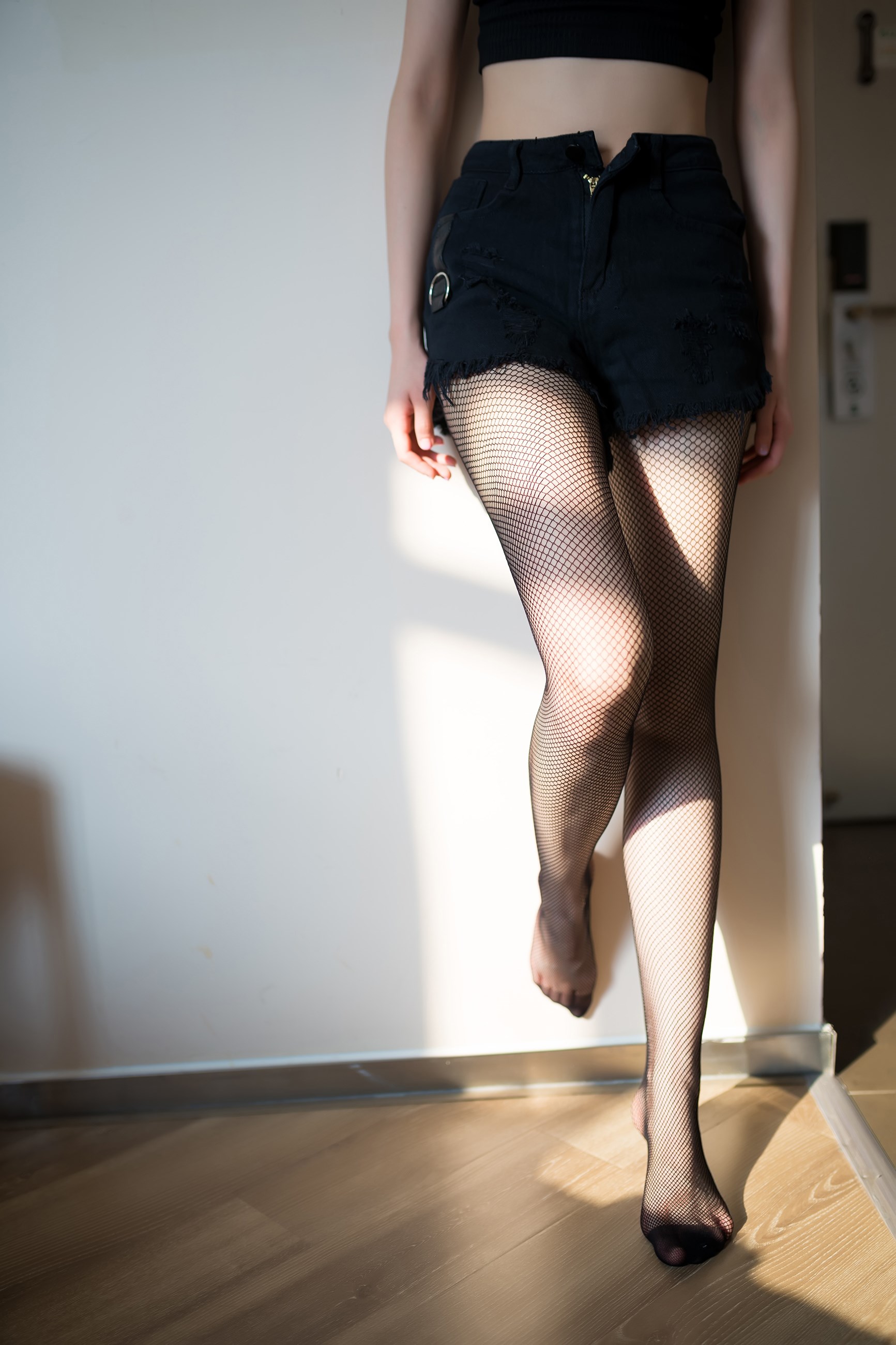 黑料吃瓜禁夜篇:黑料吃瓜网展示一场关于极致挑衅与狂野欲望的夜色奇谈